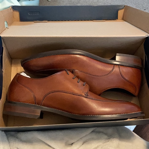 Brand new in the box Cole Haan Shoes - Picture 3 of 4